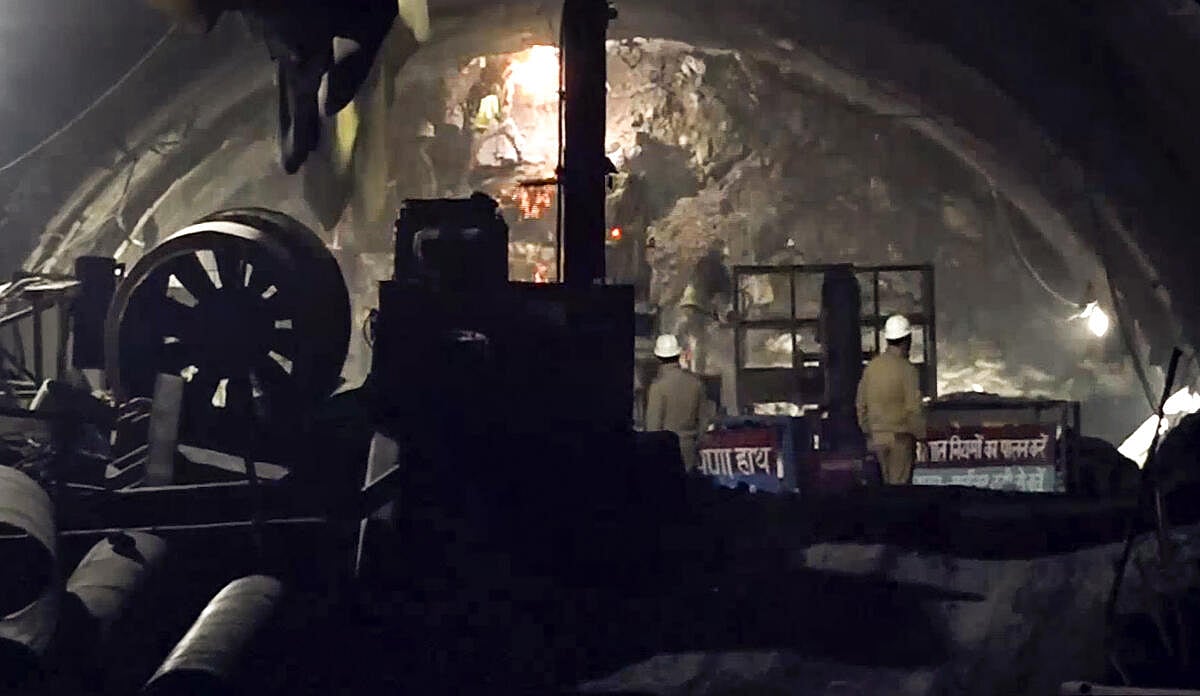 ಉತ್ತರಕಾಶಿ ಸುರಂಗ ಕುಸಿತ: ಅಂತಿಮ ಹಂತಕ್ಕೆ ರಕ್ಷಣಾ ಕಾರ್ಯ