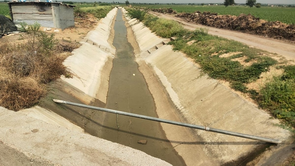 ರಾಯಚೂರು | ಕೊನೆ ಭಾಗಕ್ಕಿಲ್ಲ ನೀರು; ತೀರದ ಗೋಳಾಟ