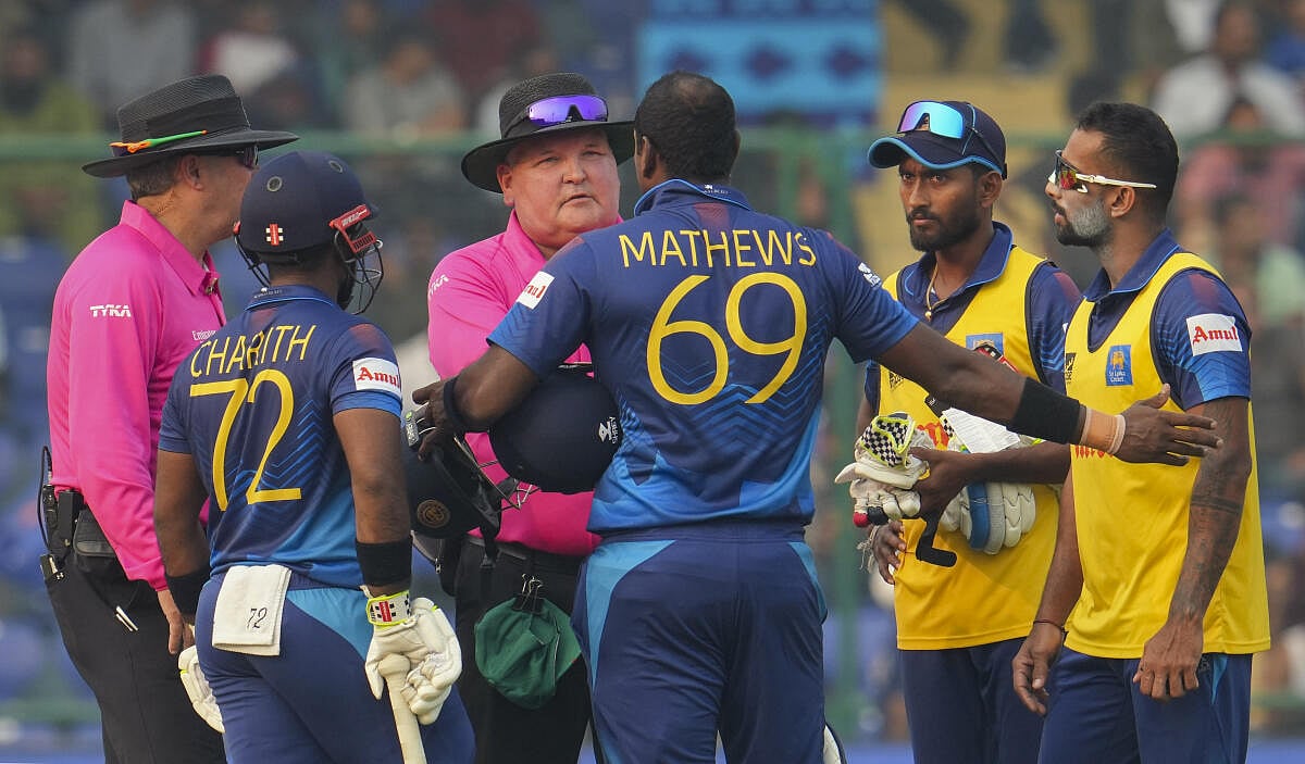 PHOTOS | 146 ವರ್ಷಗಳಲ್ಲಿ ಇದೇ ಮೊದಲು - ಏಂಜೆಲೊ ಮ್ಯಾಥ್ಯೂಸ್ 'ಟೈಮ್ಡ್‌ ಔಟ್'