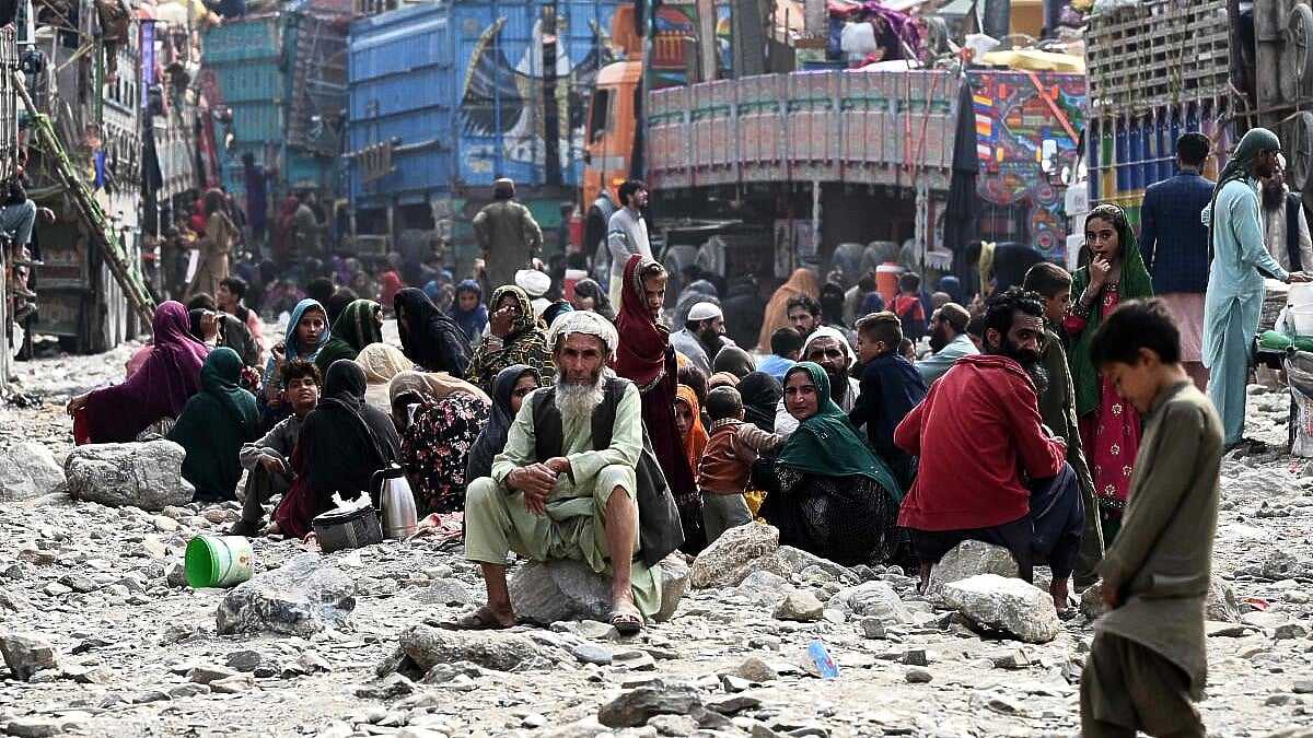 ಆಳ–ಅಗಲ: ಮಹಾ ಗಡಿಪಾರು! 40 ಲಕ್ಷ ನಿರಾಶ್ರಿತರ ಹೊರದಬ್ಬುತ್ತಿರುವ ಪಾಕಿಸ್ತಾನ