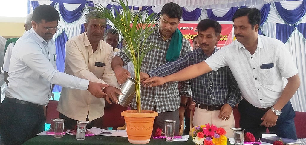 ಕನಕದಾಸ ಜಯಂತಿ | ಸಮಾನತೆಯ ಸಂದೇಶ ಎಲ್ಲರಿಗೂ ಪ್ರೇರಣೆ: ಶಾಸಕ ದರ್ಶನ್ ಪುಟ್ಟಣ್ಣಯ್ಯ