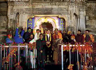 ಕೇದಾರನಾಥ ದೇಗುಲಕ್ಕೆ ಕಾಂಗ್ರೆಸ್ ನಾಯಕ ರಾಹುಲ್ ಗಾಂಧಿ ಭೇಟಿ