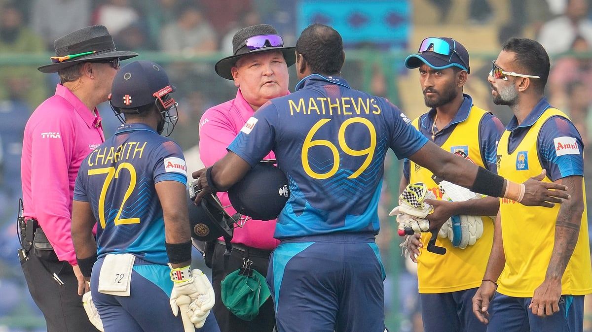 SL vs BAN: ಒಂದೂ ಎಸೆತ ಆಡದೇ ಔಟ್ ಆದ ಏಂಜೆಲೊ ಮ್ಯಾಥ್ಯೂಸ್! ಏನಿದು ಟೈಮ್ ಔಟ್?