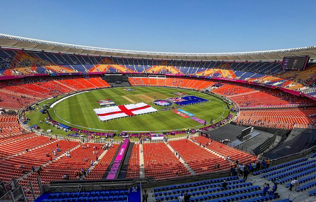 ICC World Cup 2023: ಪೆಟ್‌ ಬಾಟಲುಗಳ ಮರುಬಳಕೆಯಿಂದ ಮಾಡಿದ ಧ್ವಜಗಳ ಪ್ರದರ್ಶನ