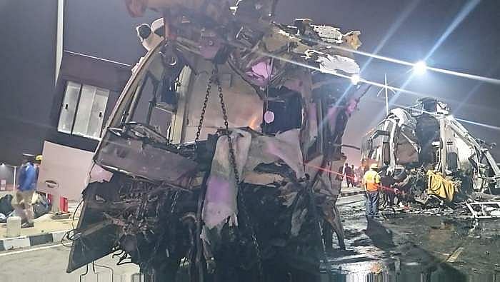 ಬೆಂಗಳೂರು–ಚೆನ್ನೈ ಎಕ್ಸ್‌ಪ್ರೆಸ್‌ ವೇನಲ್ಲಿ ಅಪಘಾತ: 5 ಸಾವು, 60 ಜನರಿಗೆ ಗಾಯ