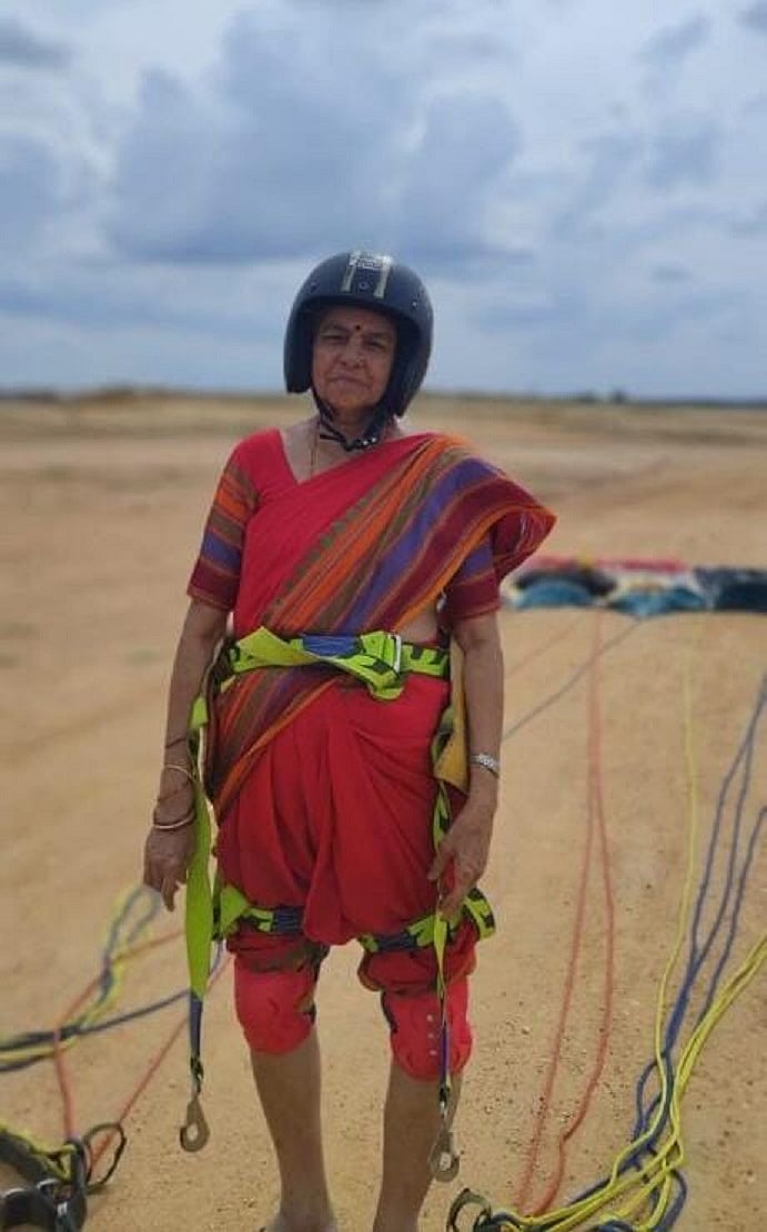 ಹಾಸನ: 76 ವರ್ಷದ ಅಜ್ಜಿಯ ಪ್ಯಾರಾಗ್ಲೈಡಿಂಗ್‌ ಸಾಹಸ