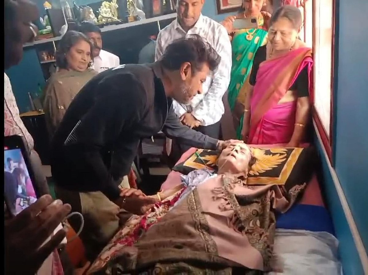 ನಟಿ ಲೀಲಾವತಿ ಆರೋಗ್ಯ ವಿಚಾರಿಸಿದ ಶಿವರಾಜ್‌ಕುಮಾರ್‌ ದಂಪತಿ 