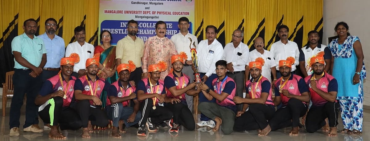 ಆಳ್ವಾಸ್ ಪುರುಷ, ಮಹಿಳಾ ತಂಡಗಳಿಗೆ ಚಾಂಪಿಯನ್ ಪಟ್ಟ