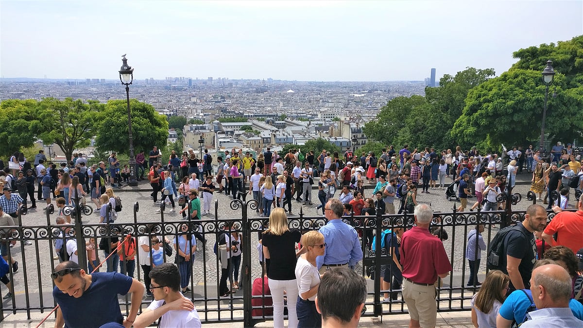 ಪ್ಯಾರಿಸ್‌ನ ಮುಕುಟ ಸ್ಯಾಕ್ರೆ ಕೋರ್‌ ಬೆಸಿಲಿಕಾ