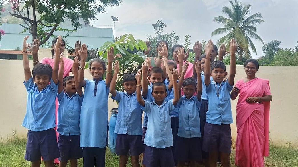 ಚಿಕ್ಕಬಳ್ಳಾಪುರ | ಝೀಕಾ ವೈರಸ್: ಗುಮ್ಮಾಳ್ಳಪಲ್ಲಿ ಗ್ರಾಮದಲ್ಲಿ ಜನ ಜಾಗೃತಿ 