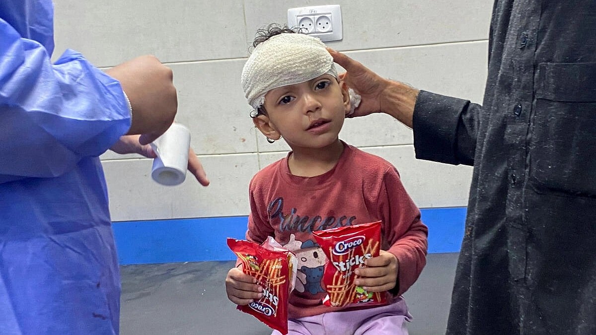 ಗಾಜಾ ಆಸ್ಪತ್ರೆಗಳಲ್ಲಿ ಅರಿವಳಿಕೆ, ಔಷಧಗಳ ಕೊರತೆ: ಗಾಯಾಳುಗಳ ನರಳಾಟ