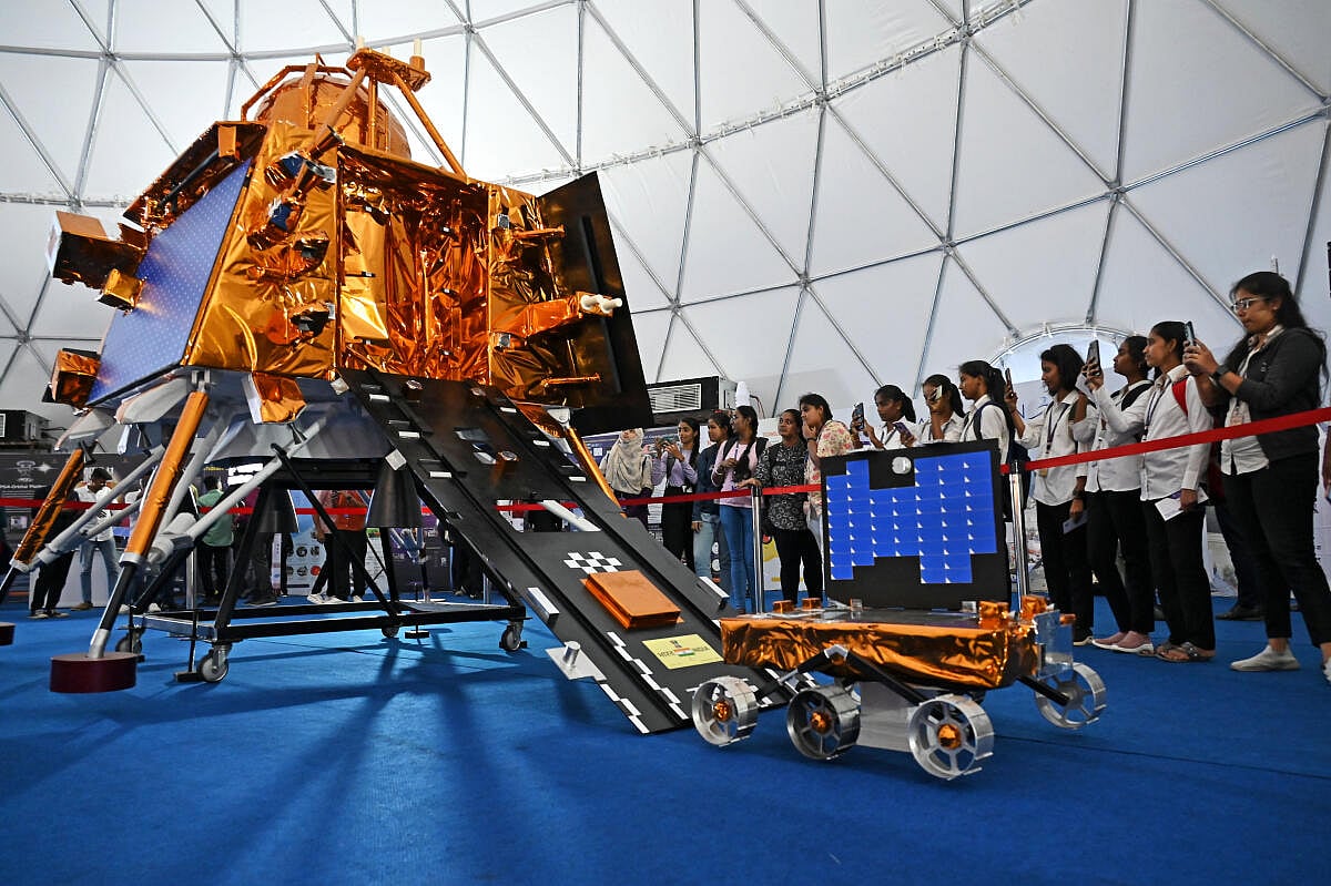 Bengaluru Tech Summit: ಬೆಂಗಳೂರು ಅರಮನೆ ಆವರಣದಲ್ಲಿ ಚಂದ್ರಯಾನ ಯೋಜನೆಯ ಅನಾವರಣ