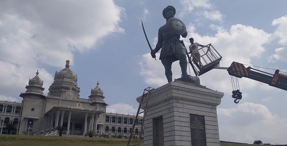 ಚಳಿಗಾಲದ ಅಧಿವೇಶನ: ಸುವರ್ಣ ಸೌಧಕ್ಕೆ ‘ಪ್ರತಿಮಾಲಂಕಾರ’