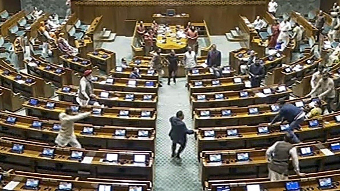 Parliament Security Breach | ಕೃತ್ಯದಲ್ಲಿ ಭಾಗಿಯಾದವರು ನಾಲ್ವರೇ ಅಲ್ಲ, 6 ಜನ