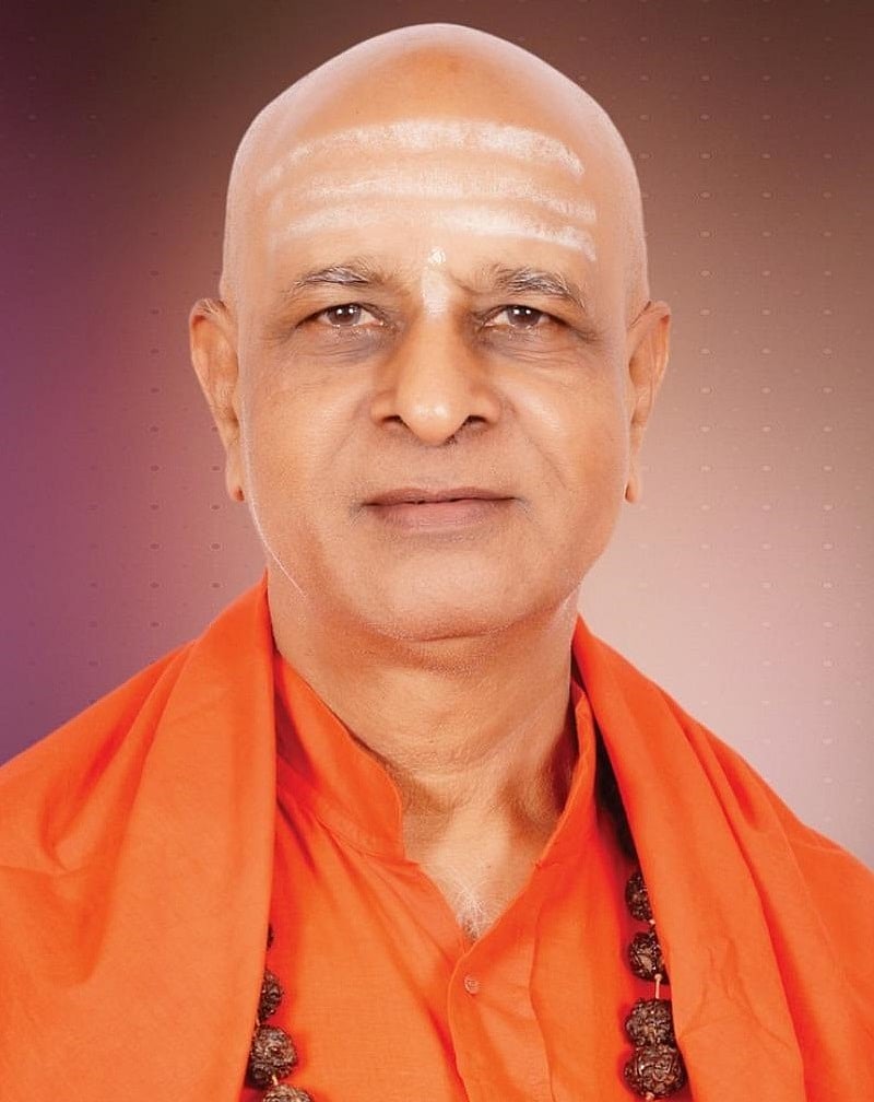 ಬಸವ ಪರಂಪರೆ ಒಪ್ಪಿಕೊಳ್ಳುವವರು ವೈದಿಕ ಪರಂಪರೆಯಿಂದ ದೂರವಿರಿ:ಶಿವಾಚಾರ್ಯ ಸ್ವಾಮೀಜಿ