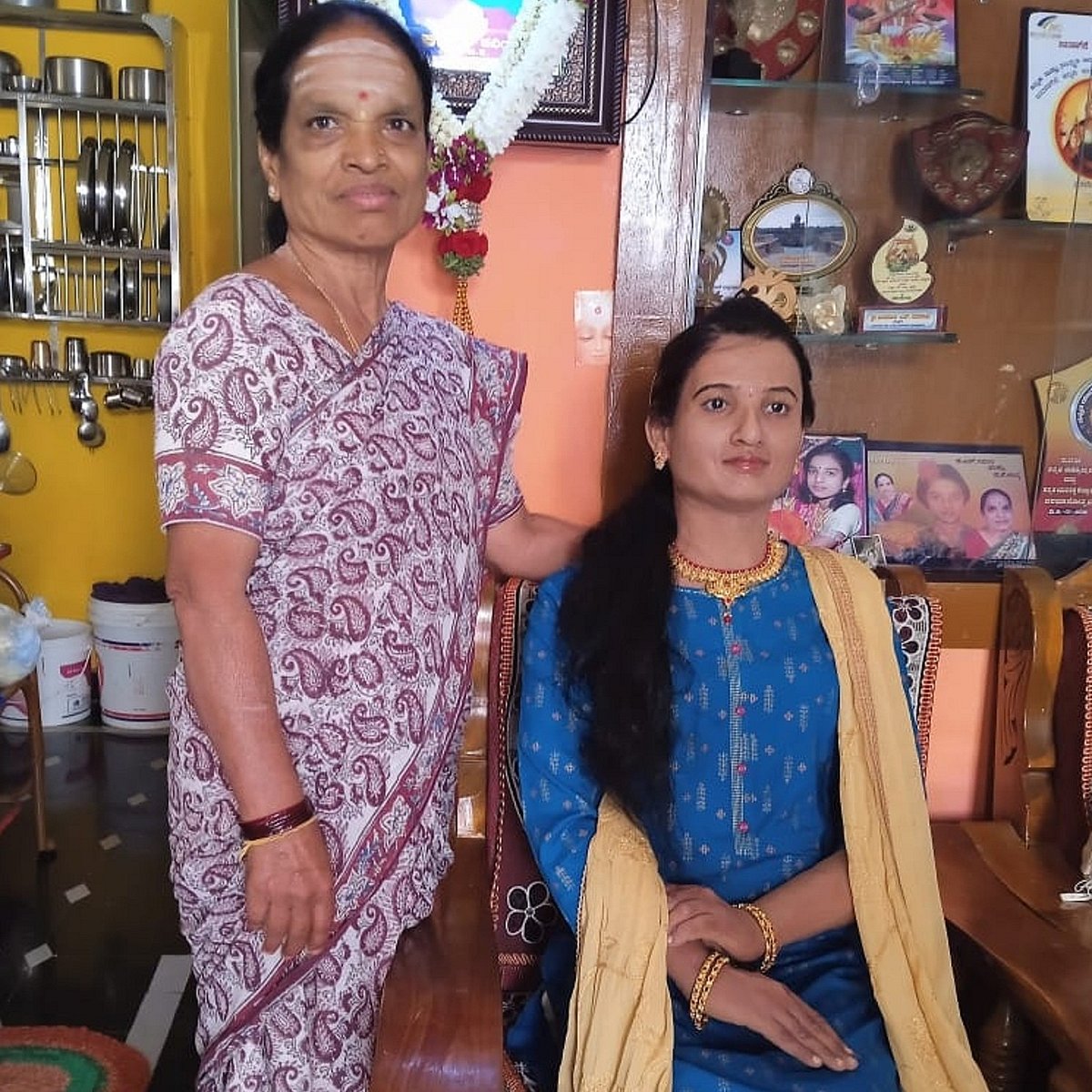 ಕ್ಯಾನ್ಸರ್‌ನಿಂದ ತೀರಿಹೋದ ಮಗಳ ನೆನಪಿಗೆ ಮೇಣದ ಪ್ರತಿಮೆ ನಿರ್ಮಿಸಿದ ತಾಯಿ!