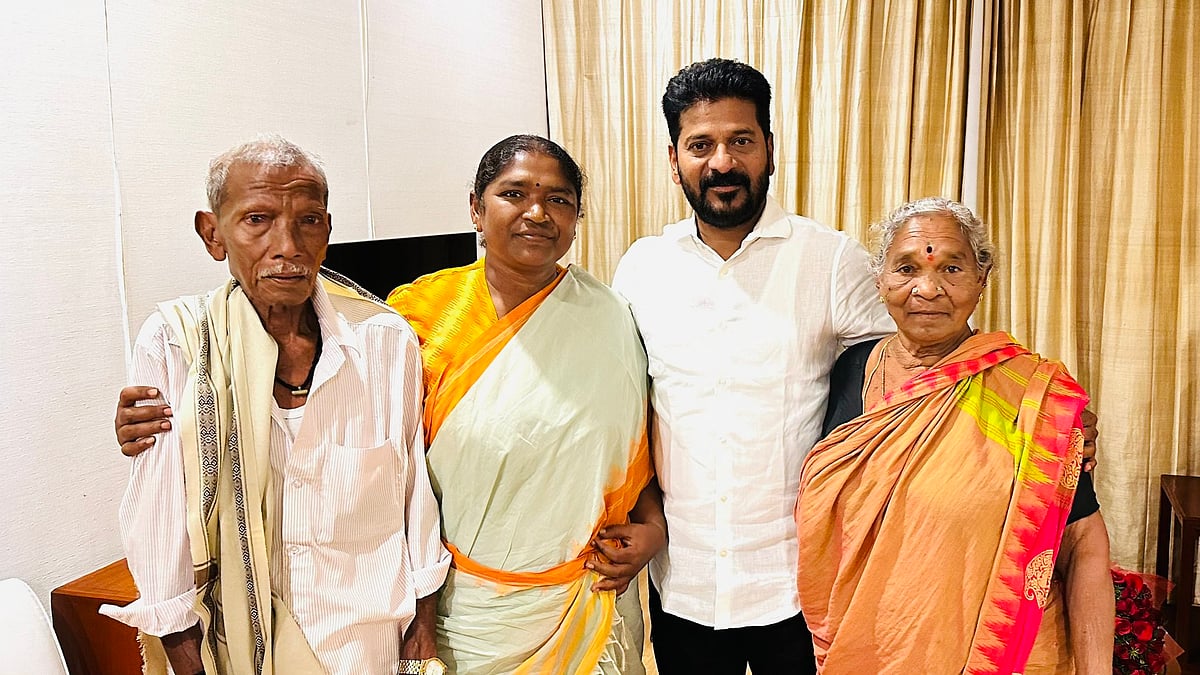 ತೆಲಂಗಾಣ: ಸಚಿವೆಯಾಗಿ ಪ್ರಮಾಣ ಸ್ವೀಕರಿಸಿದ ಮಾಜಿ ನಕ್ಸಲ್‌ ದನಸಾರಿ ಅನಸೂಯ