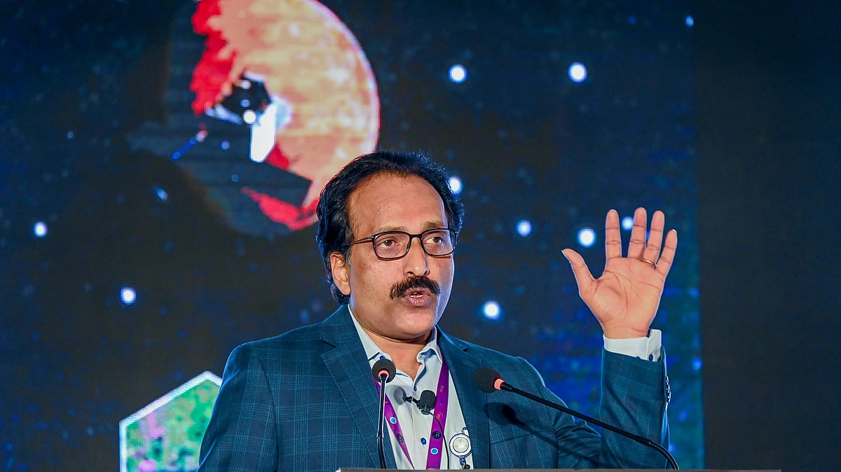 2040ರ ಹೊತ್ತಿಗೆ ಚಂದ್ರನ ಅಂಗಳಕ್ಕೆ ಮೊದಲ ಗಗನಯಾನಿ: ಇಸ್ರೊ ಯೋಜನೆ