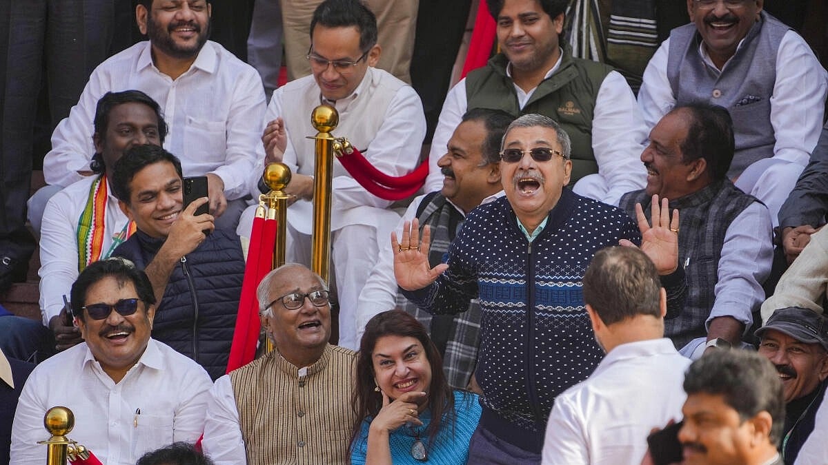 ಸಂಸದರ ಅಮಾನತು: ಉಪರಾಷ್ಟ್ರಪತಿ ಅಣಕಿಸಿದ ವಿರೋಧಪಕ್ಷಗಳ ಸಂಸದರು; ಬಿಜೆಪಿ ಕಿಡಿ