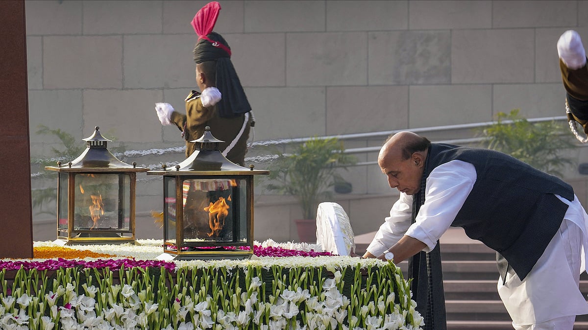ವಿಜಯ ದಿವಸ್‌: ಬಿಎಸ್‌ಎಫ್‌ನಿಂದ ಕವಾಯಿತು