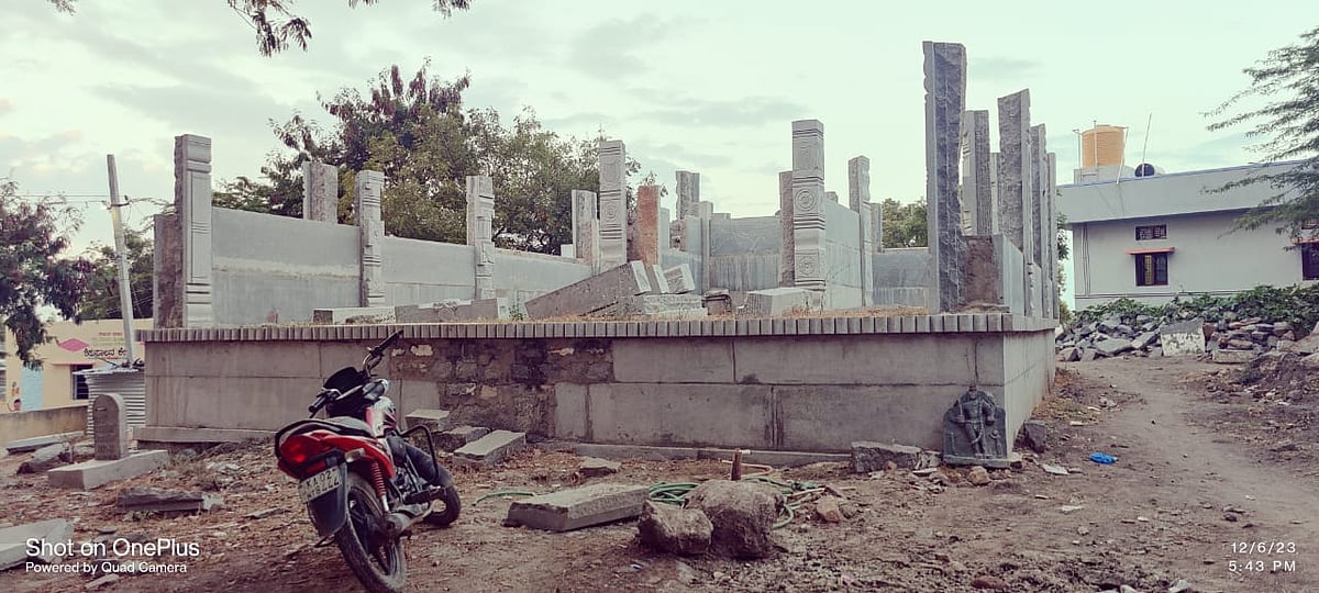 ದೇವದುರ್ಗ: ದೇವರ ಹೆಸರಿನಲ್ಲೇ ಲೂಟಿ, ಜೀರ್ಣೋದ್ಧಾರ ಹಣ ರಾಜಕಾರಣಿಗಳ ಪಾಲು