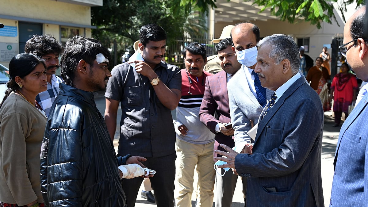 ಬೆಂಗಳೂರು | ಬೌರಿಂಗ್ ಆಸ್ಪತ್ರೆಗೆ ದಿಢೀರ್ ಭೇಟಿ ನೀಡಿದ ನ್ಯಾಯಮೂರ್ತಿ 