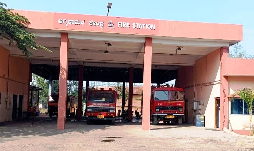 ತೋರಣಗಲ್ಲು | ಬಾರದ ವೇತನ: ಅಗ್ನಿಶಾಮಕ ಸಿಬ್ಬಂದಿ ಪರದಾಟ