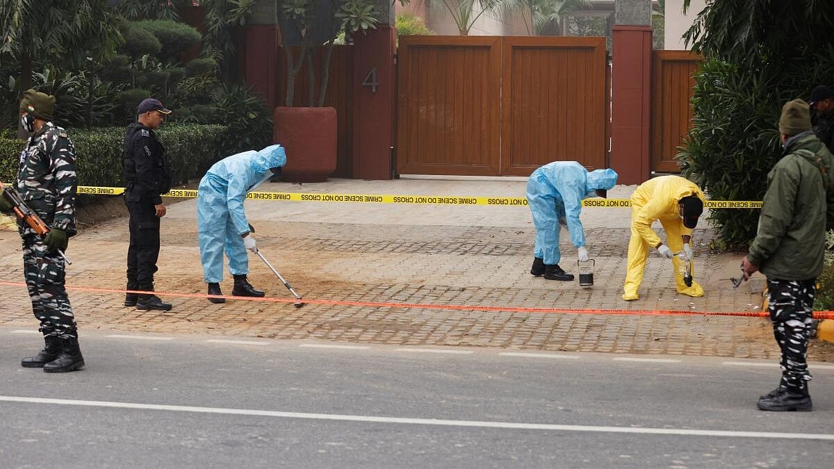 ಇಸ್ರೇಲ್‌ ರಾಯಭಾರ ಕಚೇರಿ ಬಳಿ ಸ್ಫೋಟ; CCTV ಕ್ಯಾಮೆರಾದಲ್ಲಿ ಇಬ್ಬರು ಯುವಕರ ಸೆರೆ