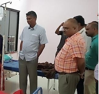 ಮಹಿಳೆಯ ಬೆತ್ತಲೆಗೊಳಿಸಿ ಹಲ್ಲೆ: ಸಂತ್ರಸ್ತೆಗೆ ಧೈರ್ಯ ತುಂಬಿದ ಸತೀಶ ಜಾರಕಿಹೊಳಿ