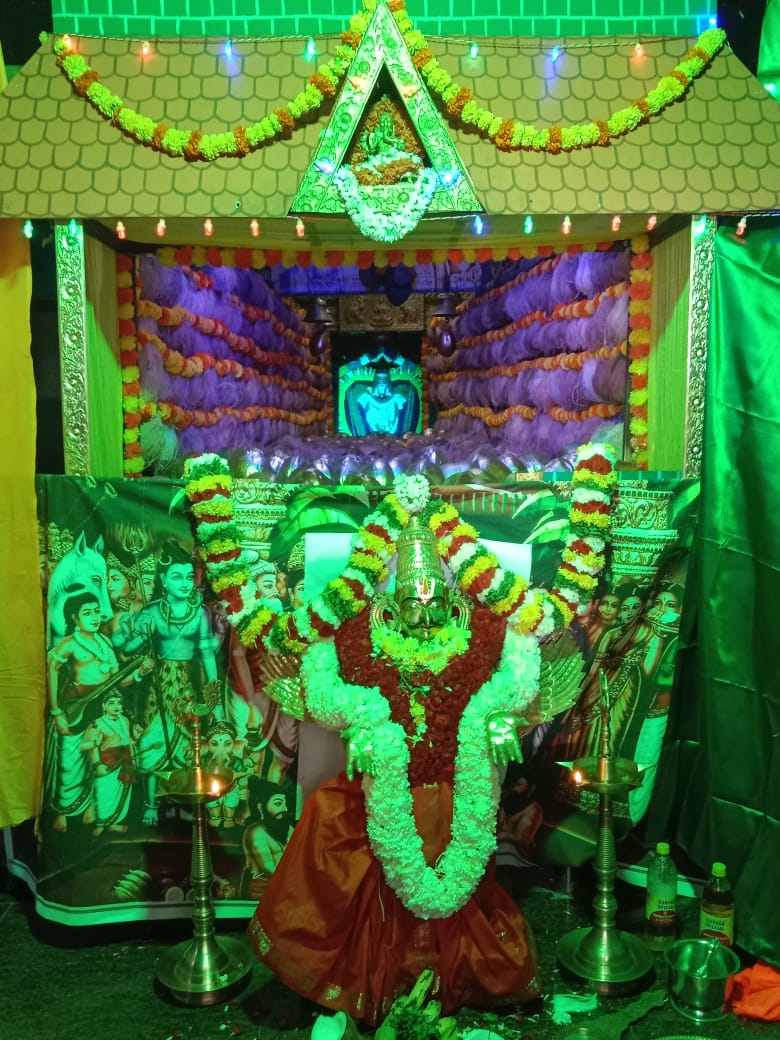 ನರಸೀಪುರ ತೋಪಿನ ಆತ್ಮಾರಾಮ ದೇವರಿಗೆ ವೆಂಕಟೇಶ್ವರ ಅಲಂಕಾರ ಮಾಡಲಾಯಿತು.