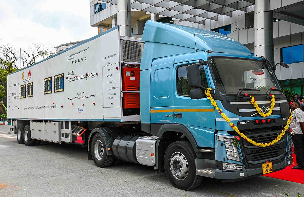 ಸಂಚಾರಿ ಆರೋಗ್ಯ ಕೇಂದ್ರಕ್ಕೆ ಚಾಲನೆ: ಎಕೊ,ಎಕ್ಸ್‌ರೇ ಸೇರಿ ಹಲವು ಪರೀಕ್ಷೆಗಳು ಉಚಿತ