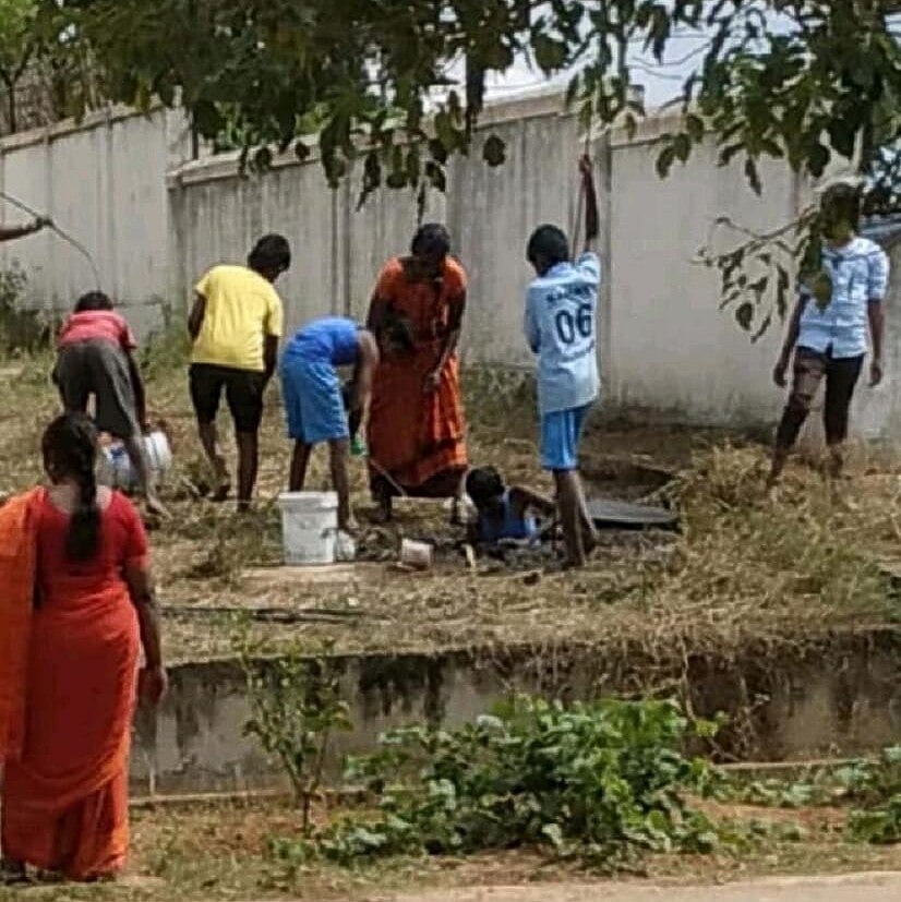 ಮಲದ ಗುಂಡಿಗೆ ಮಕ್ಕಳ ಇಳಿಸಿ ಸ್ವಚ್ಛತೆ! ಮಾಲೂರು ಮೊರಾರ್ಜಿ ವಸತಿ ಶಾಲೆಯಲ್ಲಿ ಘಟನೆ