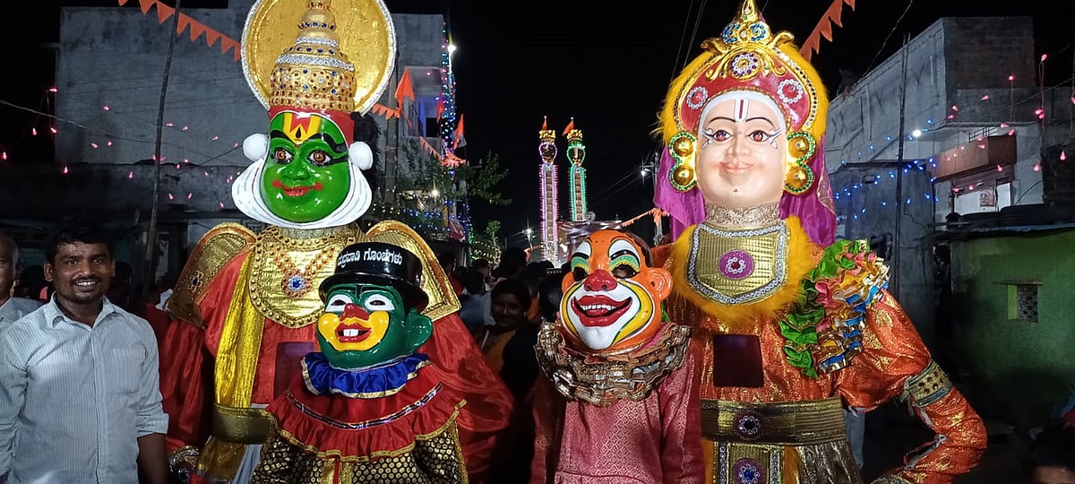 ಒಳನೋಟ | ಬೊಂಬೆಯಾಡಿಸಿ ದಣಿದೋರು...