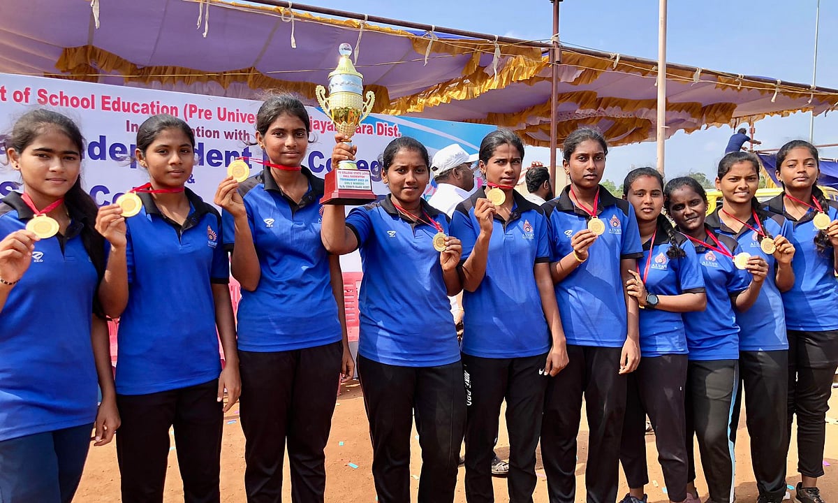 ರಾಜ್ಯ ಮಟ್ಟದ ಪಿಯು ಬಾಲ್ ಬ್ಯಾಡ್ಮಿಂಟನ್: ಆಳ್ವಾಸ್ ಕಾಲೇಜು ಚಾಂಪಿಯನ್

