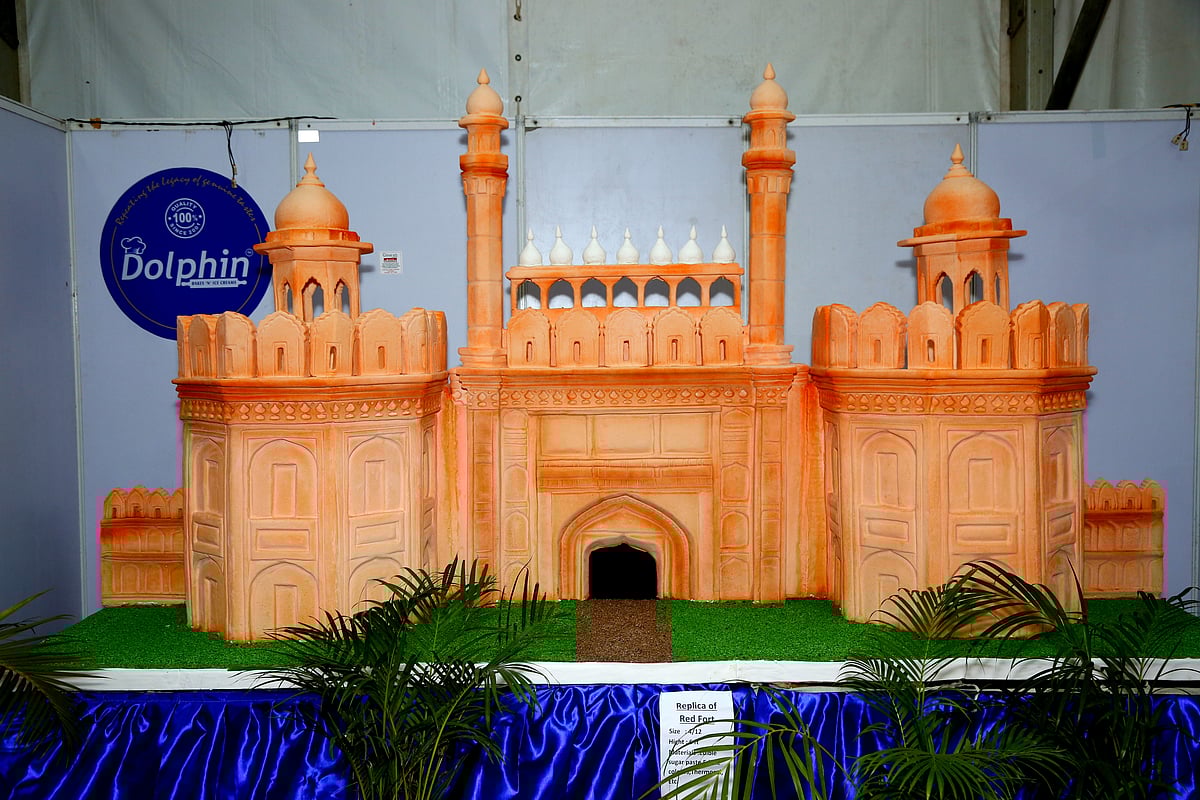 ಮಹಾರಾಜ ಮೈದಾನದಲ್ಲಿ ಕುತುಬ್ ಮಿನಾರ್, ಕೆಂಪು ಕೋಟೆ!