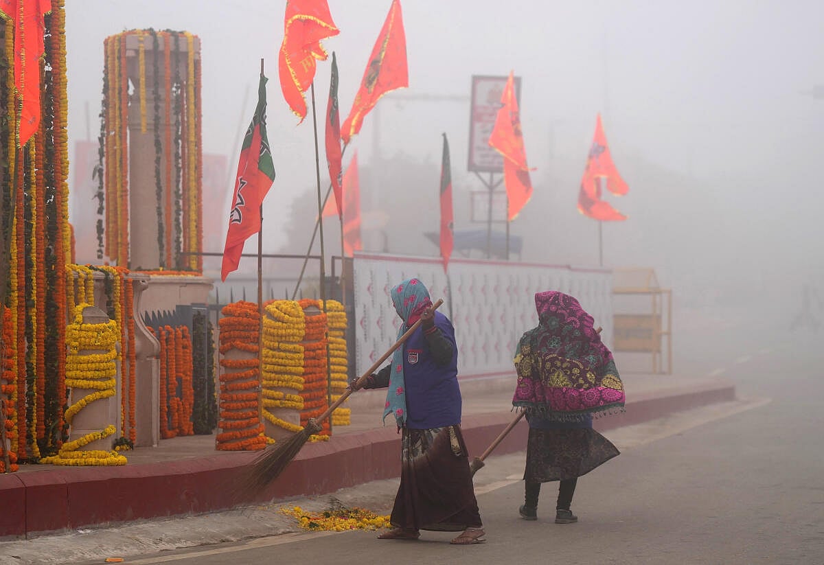 Ayodhya | ಅಯೋಧ್ಯೆಗೆ ಪ್ರಧಾನಿ ಮೋದಿ ಭೇಟಿ: ನಗರಕ್ಕೆ ಅಲಂಕಾರ, ಬಿಗಿ ಭದ್ರತೆ