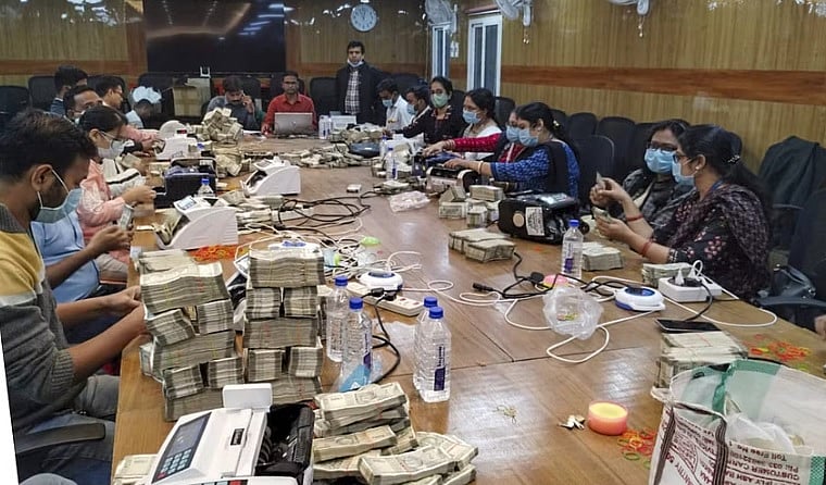 Odisha IT Raid: 5 ದಿನ, ₹353 ಕೋಟಿ ನೋಟು ಎಣಿಸಿ ಸುಸ್ತಾದ 80 ಸಿಬ್ಬಂದಿ