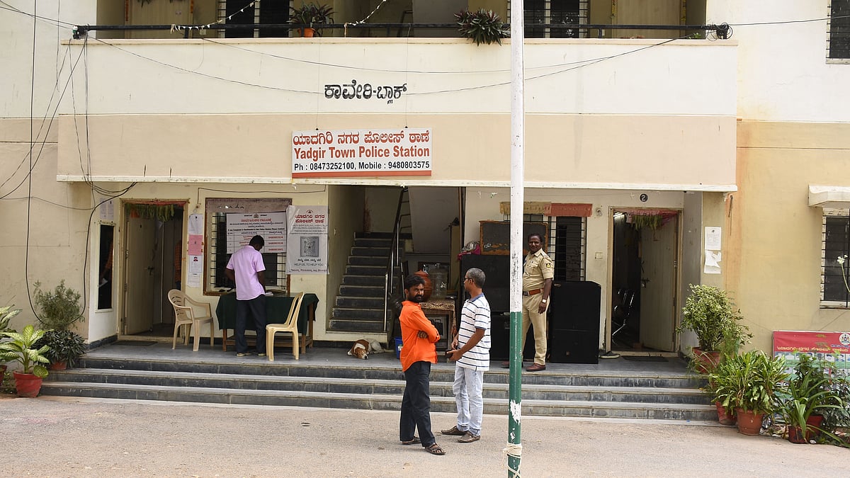 ಯಾದಗಿರಿ | ಬೇಗುದಿ ಹೆಚ್ಚಿಸಿದ ಆಂತರಿಕ ವರ್ಗಾವಣೆ