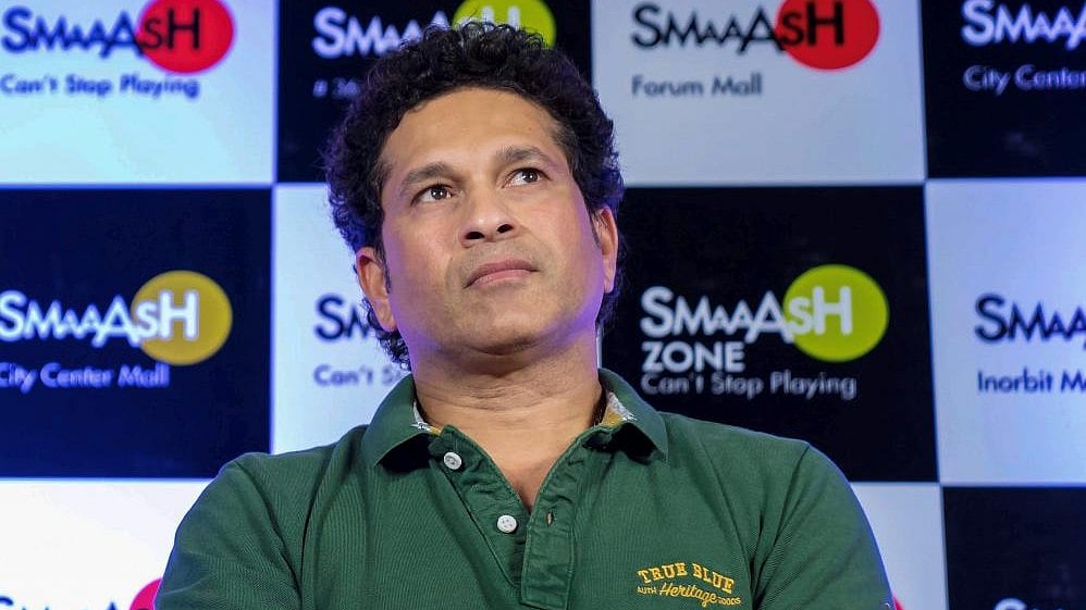 ಸಚಿನ್ ಮುಂಬೈ ಇಂಡಿಯನ್ಸ್ ತಂಡದ ಮೆಂಟರ್ ಸ್ಥಾನ ತೊರೆದಿದ್ದಾರೆ ಎಂಬುದು ನಿಜವಲ್ಲ