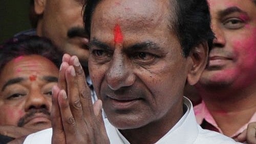 ಇತರರಿಗೆ ಸೋಂಕು ತಗಲುವ ಅಪಾಯ: ಭೇಟಿಯಾಗಲು ಬರಬೇಡಿ ಎಂದು ಜನರಿಗೆ ಕೆಸಿಆರ್‌ ಮನವಿ