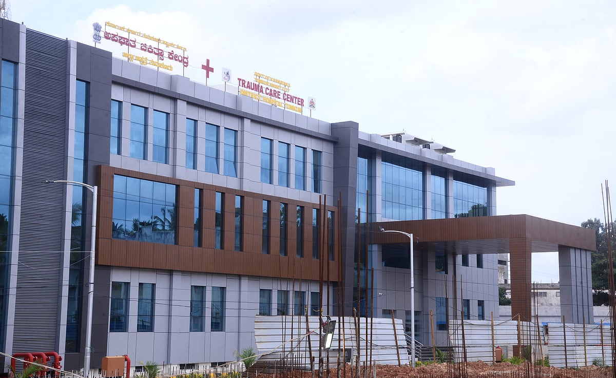 ತುಮಕೂರು: ಅಪಘಾತ ಚಿಕಿತ್ಸಾ ಕೇಂದ್ರ ಇದ್ದರೂ ಬೆಂಗಳೂರಿಗೆ ಅಲೆಯುವುದು ತಪ್ಪಿಲ್ಲ