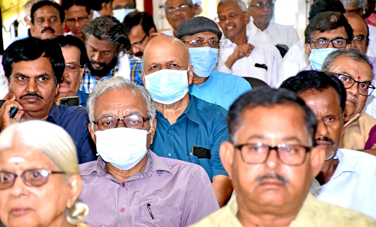 ಸಿಂಗಪುರದಲ್ಲಿ ಕೋವಿಡ್–19 ಹೊಸ ಅಲೆ: ಮಾಸ್ಕ್‌ ಧರಿಸಲು ಜನರಿಗೆ ಸಲಹೆ