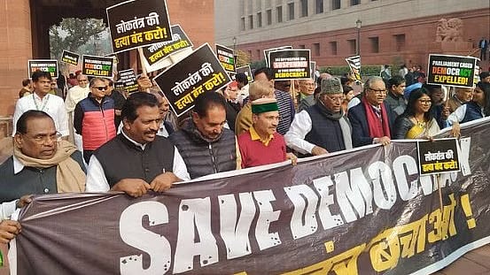 ಸಂಸದರ ಅಮಾನತು | ನಾಳೆ ಜಂತರ್ ಮಂತರ್‌ನಲ್ಲಿ ಪ್ರತಿಭಟನೆ: ಖರ್ಗೆ