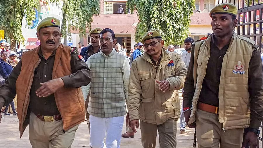 ಅತ್ಯಾಚಾರ ಕೇಸ್‌ನಲ್ಲಿ 25 ವರ್ಷ ಜೈಲು: ವಿಧಾನಸಭೆಯಿಂದ ಬಿಜೆಪಿ ಶಾಸಕ ಗೊಂಡ ಅನರ್ಹ