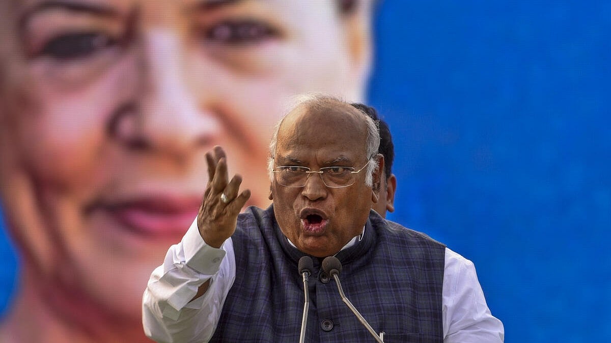 ಮೋದಿ ಮತ್ತೆ ಪ್ರಧಾನಿಯಾದರೆ ಸರ್ವಾಧಿಕಾರಿ: ಖರ್ಗೆ ಆತಂಕ