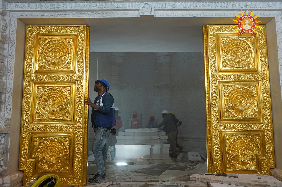 ಬಾಲರಾಮನ ಪ್ರಾಣ ಪ್ರತಿಷ್ಠಾಪನೆಗೆ ಅಯೋಧ್ಯೆ ಸಜ್ಜು: ಧಾರ್ಮಿಕ ಆಚರಣೆಗೆ ಚಾಲನೆ