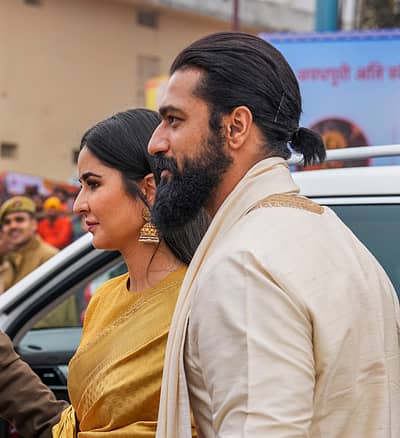 ರಾಮ ಮಂದಿರ ಪ್ರಾಣ ಪ್ರತಿಷ್ಠಾಪನೆ ಕಾರ್ಯಕ್ರಮಕ್ಕೆ ಆಗಮಿಸಿದ ಬಾಲಿವುಡ್‌ ದಂಪತಿ ವಿಕ್ಕಿ ಕೌಶಲ್ ಹಾಗೂ ಕತ್ರಿನಾ ಕೈಫ್