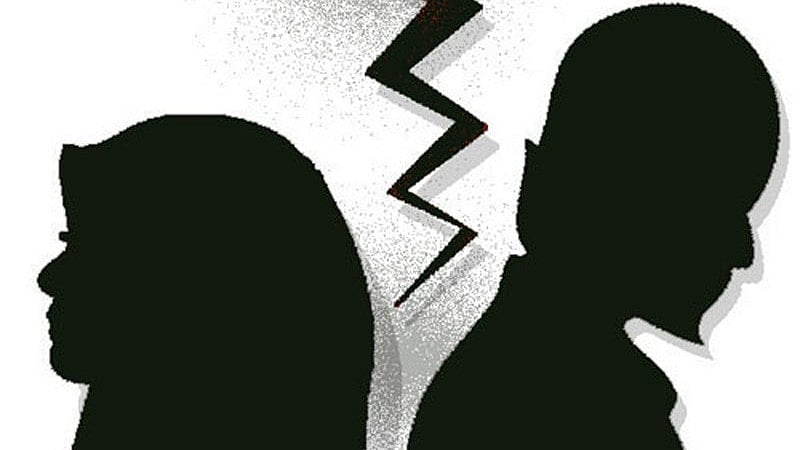 ವಾಟ್ಸ್‌ಆ್ಯಪ್‌ ಮೂಲಕ ತ್ರಿವಳಿ ತಲಾಖ್ ನೀಡಿದ ಪತಿ ವಿರುದ್ಧ ಪ್ರಕರಣ ದಾಖಲು