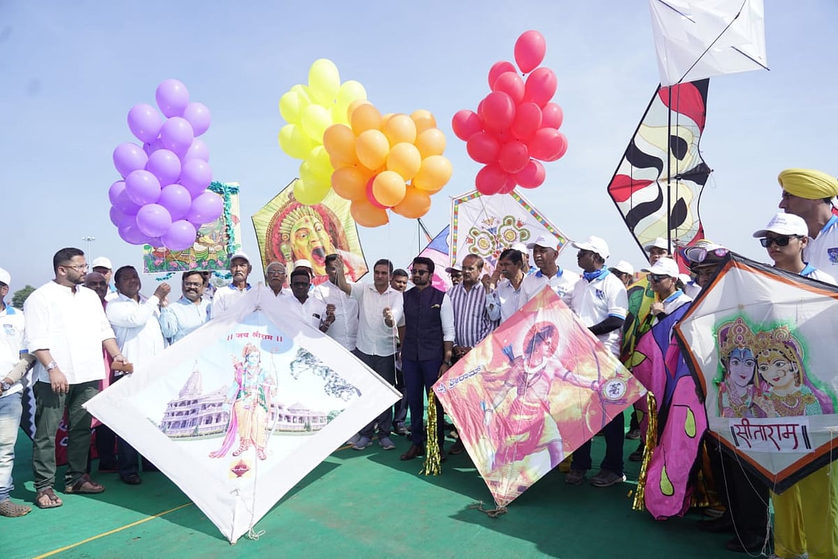 ನಿಪ್ಪಾಣಿ: ಅಂತರರಾಷ್ಟ್ರೀಯ ಗಾಳಿಪಟ ಉತ್ಸವಕೆ ಚಾಲನೆ