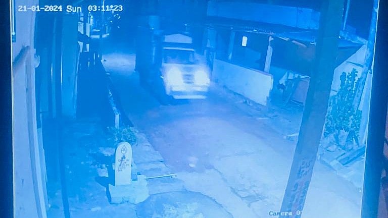 ಕುರಿ, ಮೇಕೆ ಕಳವು ದೃಶ್ಯ ಸಿಸಿ ಟಿವಿ ಕ್ಯಾಮೆರಾದಲ್ಲಿ ಸೆರೆ